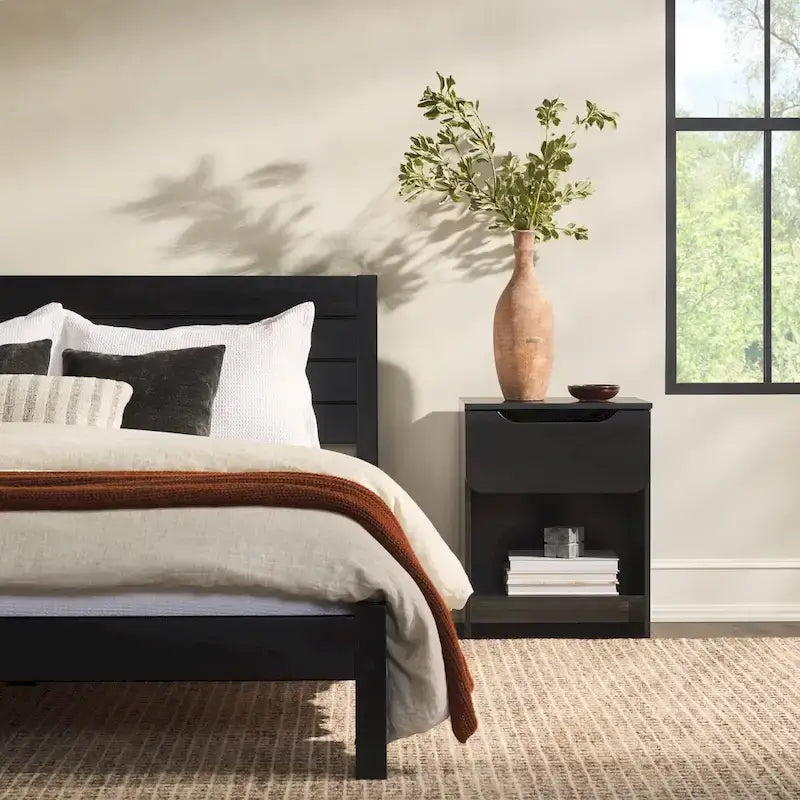 Middlebrook Designs Minimalist Queen Bedframe